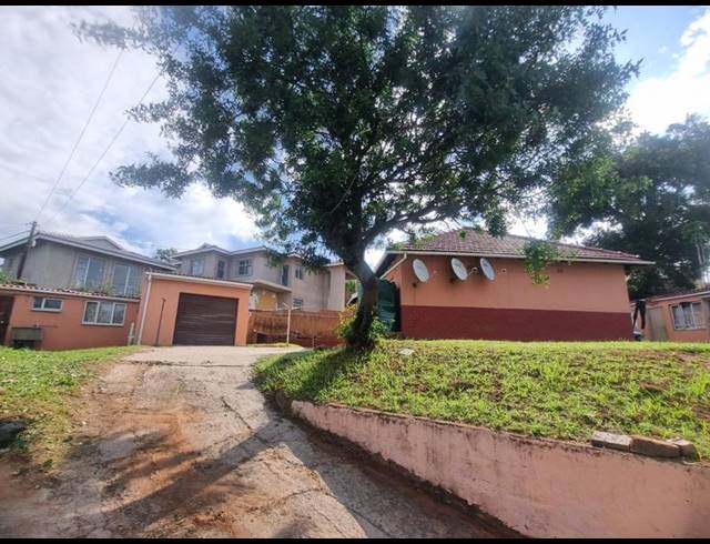 4 BEDROOM HOUSE FOR SALE IN WOODLANDS